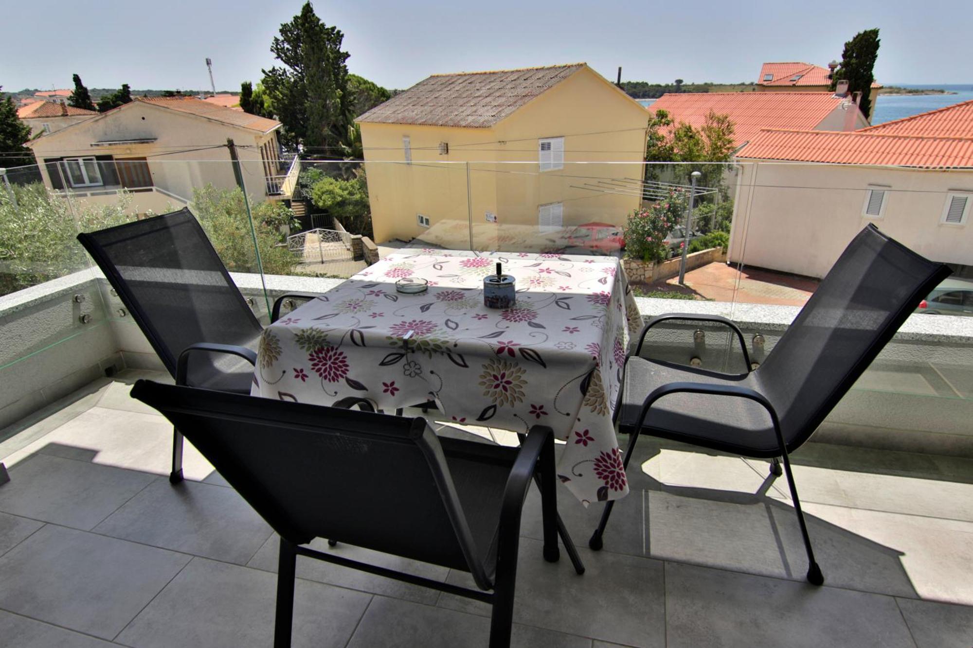 Apartments Luna Novalja Exterior photo