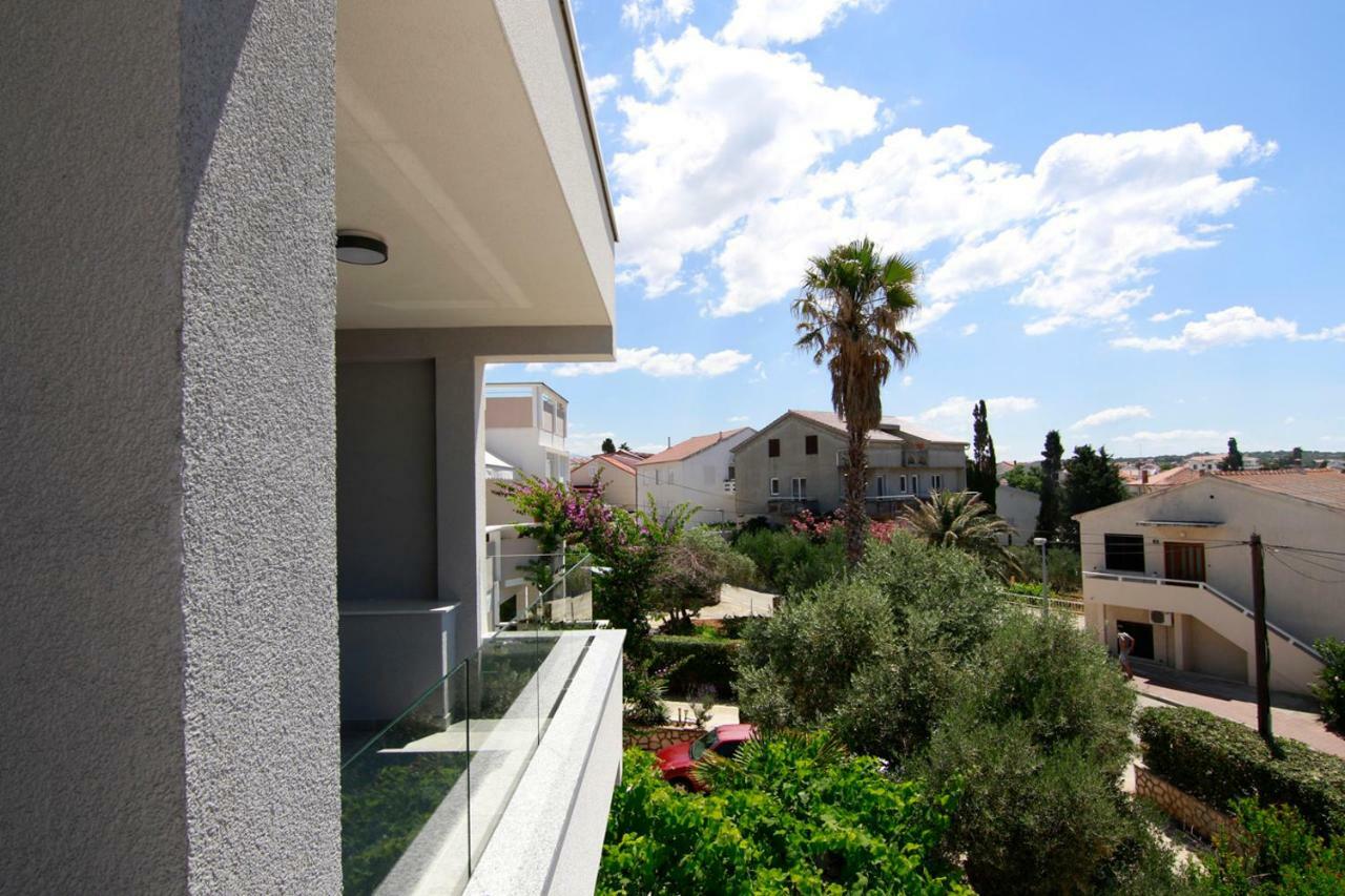 Apartments Luna Novalja Exterior photo